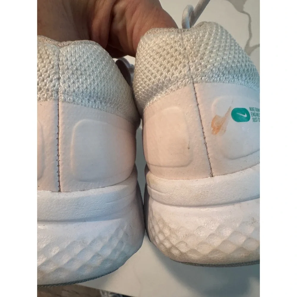 Nike‎ Run Swift 2 Womens Running Shoes White Light Blue 8